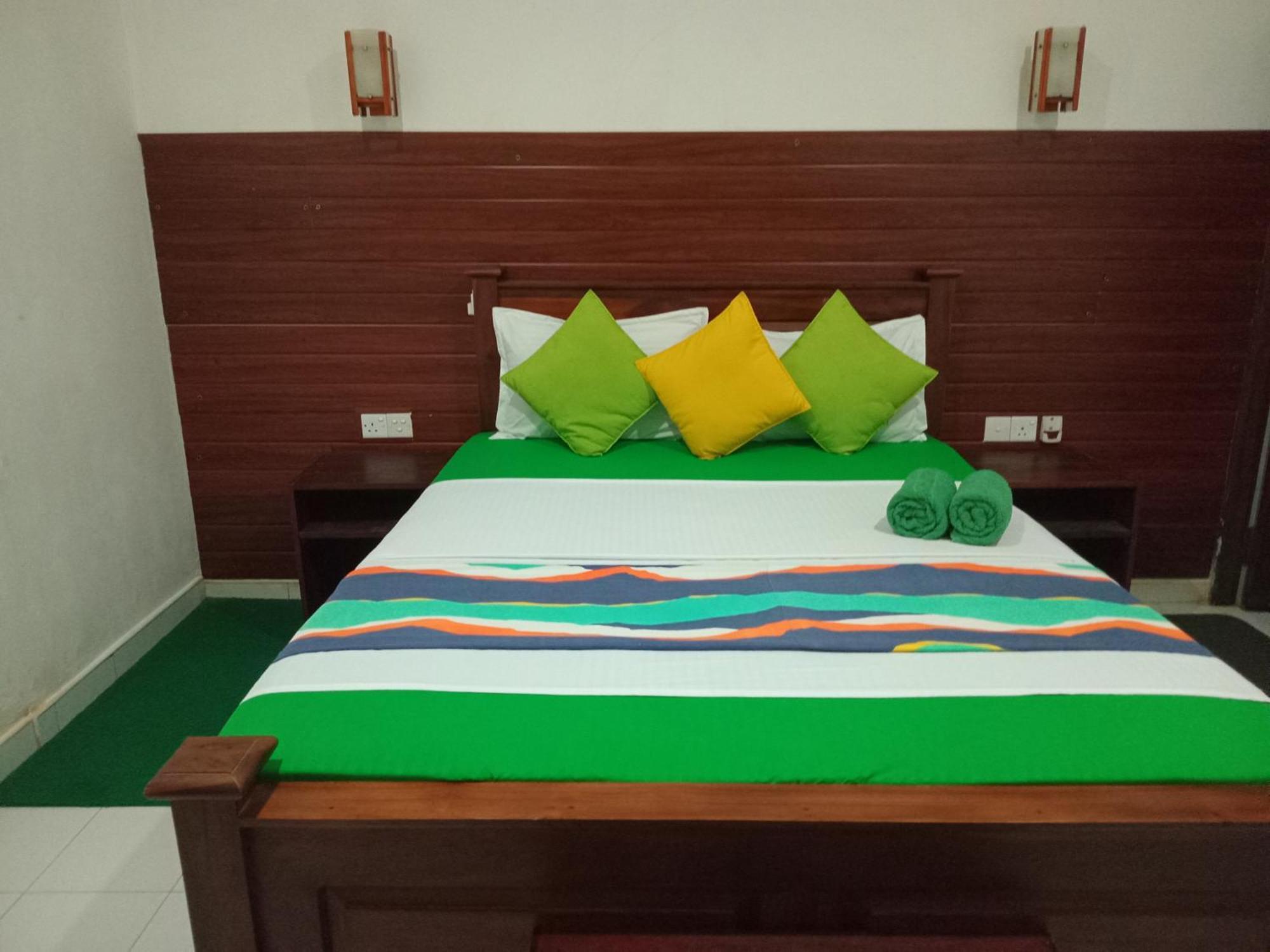 Habarana Dulwan Guest House In The Green Forest Chambre photo